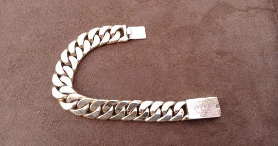 飾品工廠生產案例-台灣銀飾工廠,台北銀飾工廠,新北銀飾工廠,銅飾工廠,台北銀飾生產,銅銀飾品製做,飾品鑄造,銅零件鑄造,銀零件鑄造,筆配件打版,飾品量產鑄造,擺飾專業打版,銀飾戒指生產,銀飾項鍊生產,銀飾配件訂製,銀飾工廠推薦,巧美信飾品工藝43